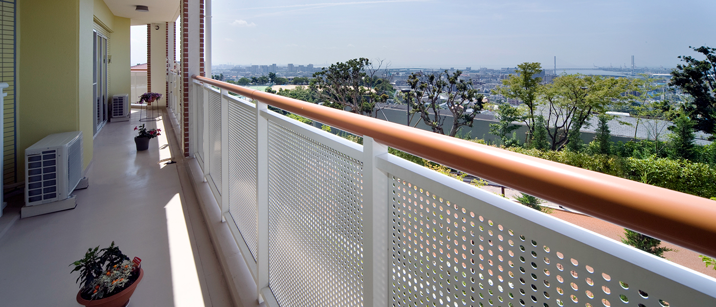 広いバルコニーからのすばらしい眺望